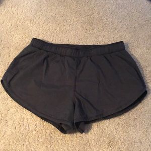 Lululemon shorts size 4